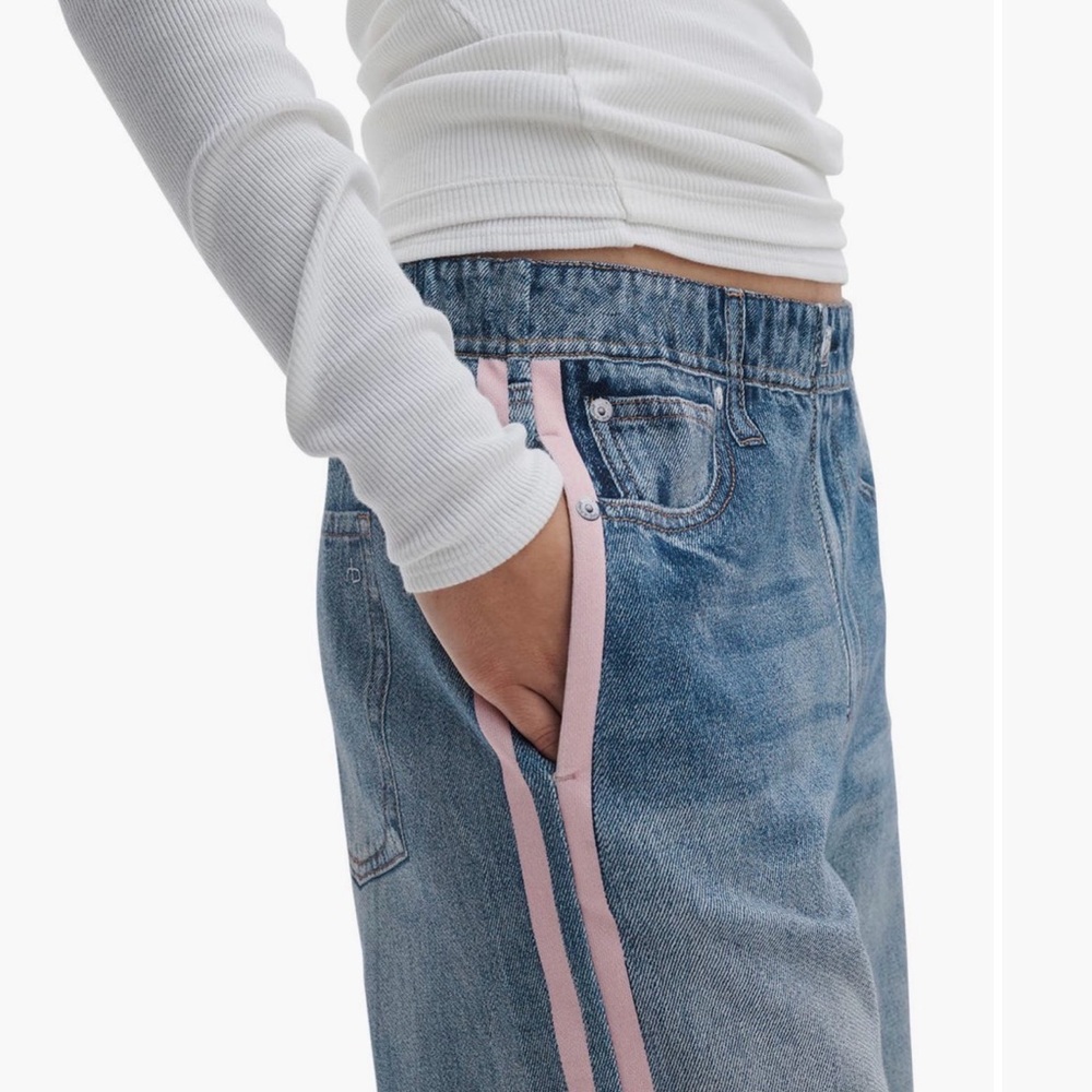 🌸 LAST CHANCE 🌸 rag & bone Blue Denim Joggers with Pink Stripe